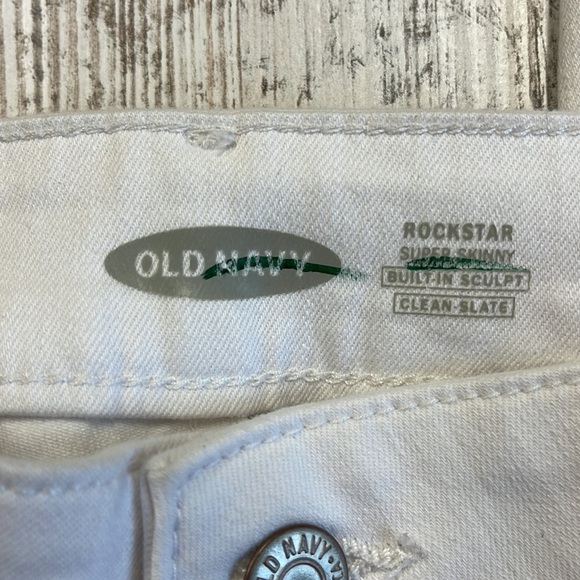 Old Navy White Rockstar Super Skinny Built In Sculpt Clean Slate Jeans Size 6P - Picture 6 of 9